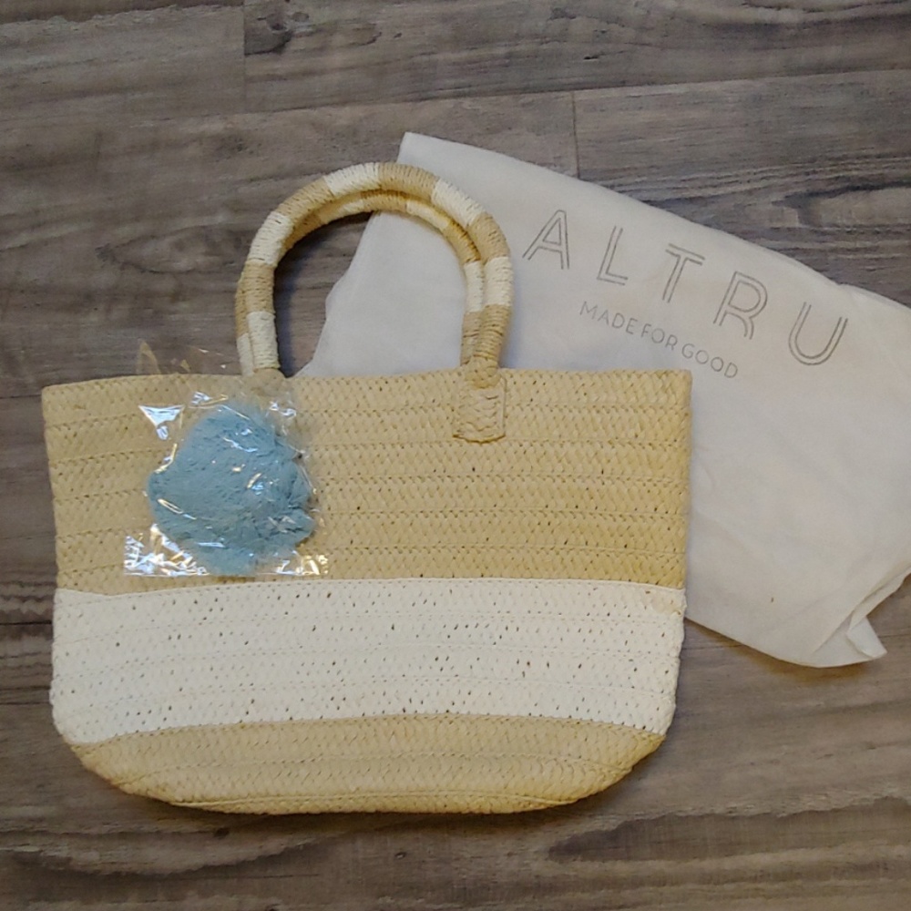 Straw tote! Brand new!